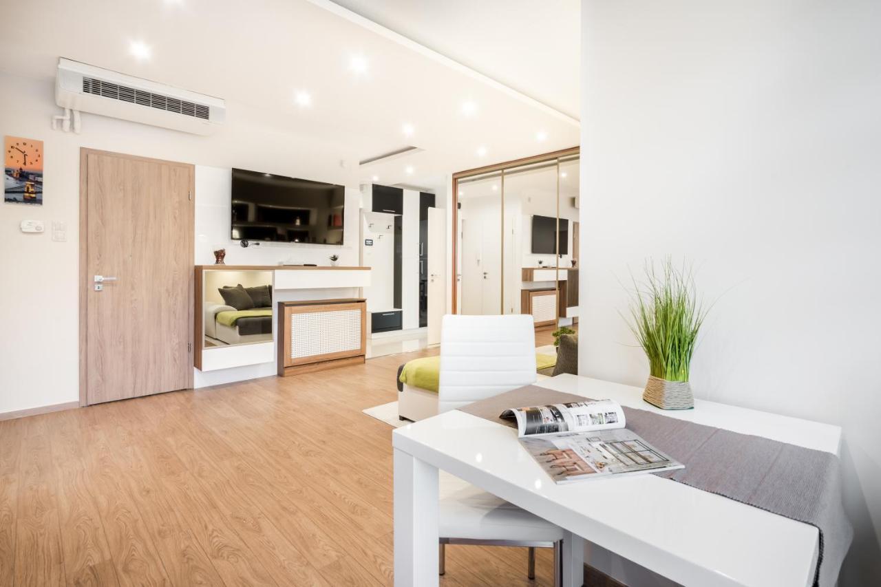 Bpr Garay Suite With Rooftop Terrace & A/C Budapest Kültér fotó